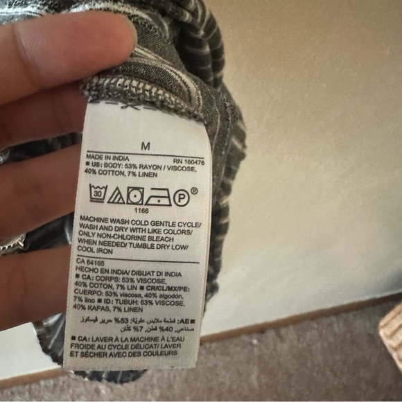 Old Navy Striped Romper Linen Blend Size Medium - Picture 7 of 9